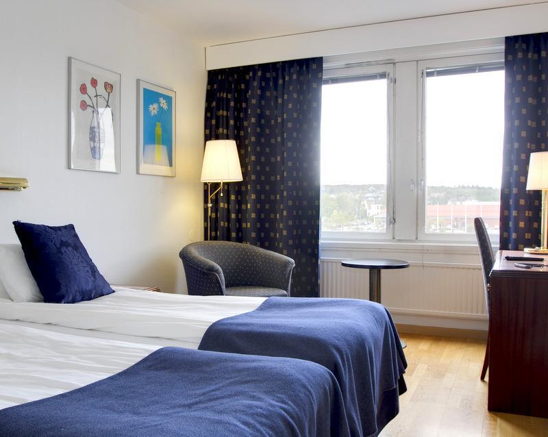 First Hotel Stadt Härnösand Oda fotoğraf
